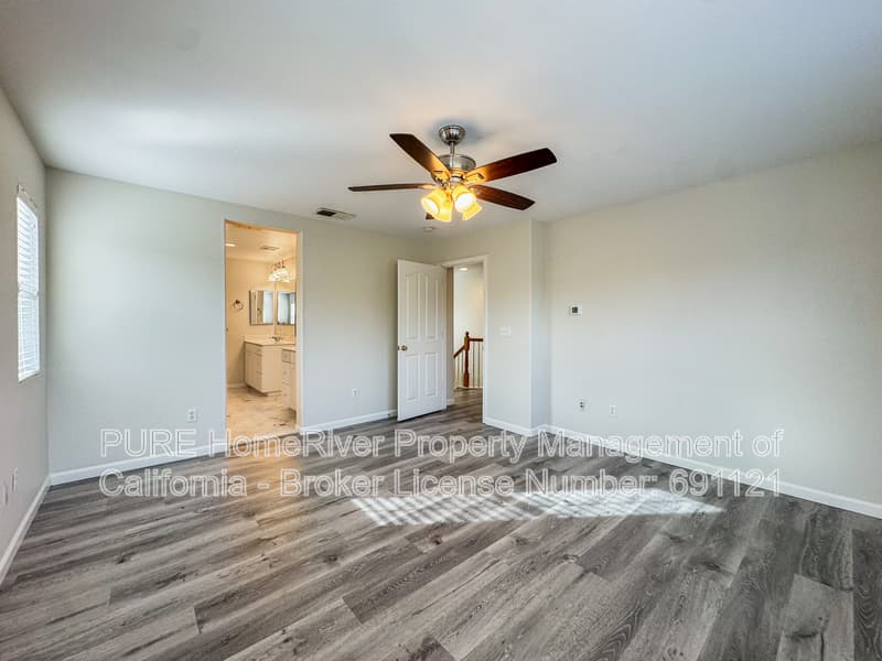 Sacramento House: 4900 Trouville Ln