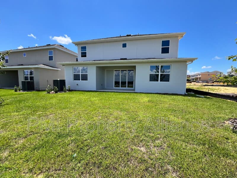 Minneola House: 2180 Axel Street