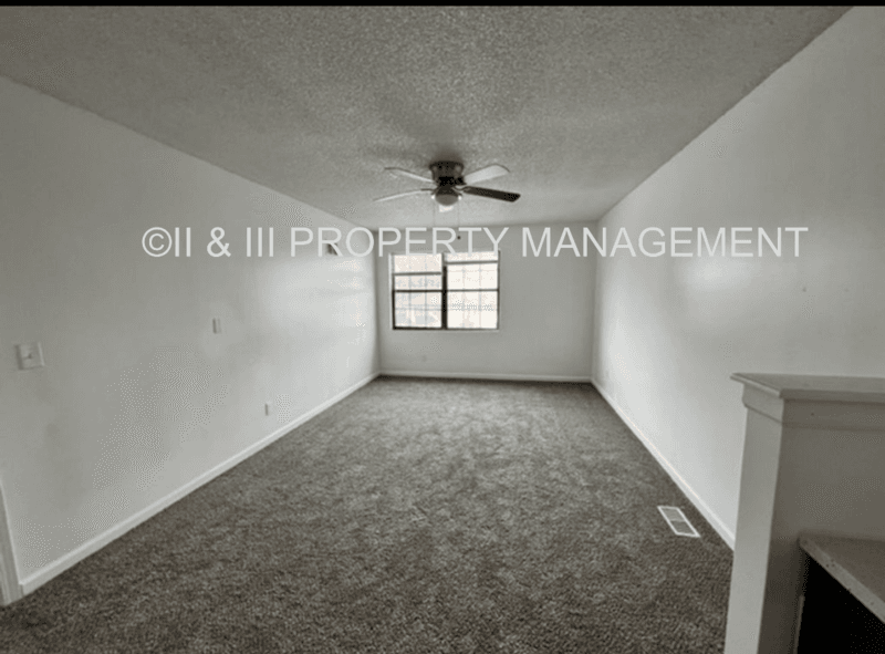 Kansas City House: 9217 Central St