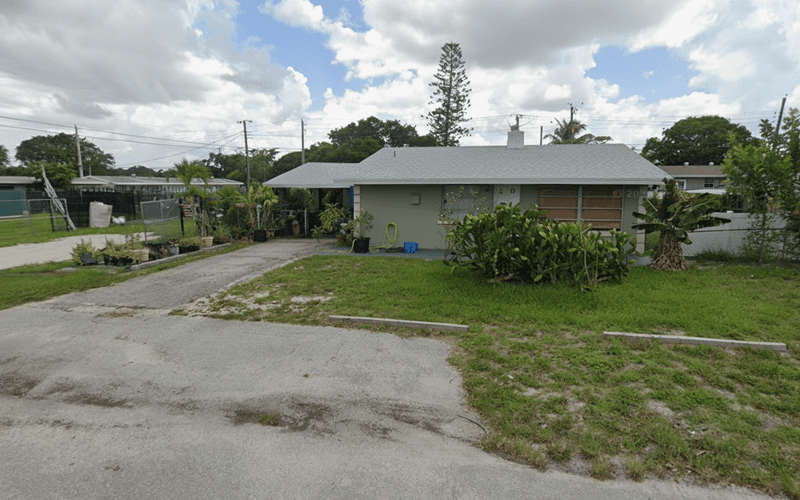 Lake Worth Beach Condo: 977 Miner Road, Unit 10