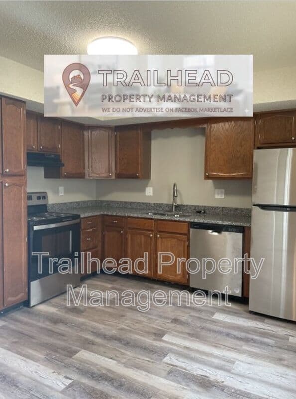 Ferrelview Townhome: 219 N Garrison Ave