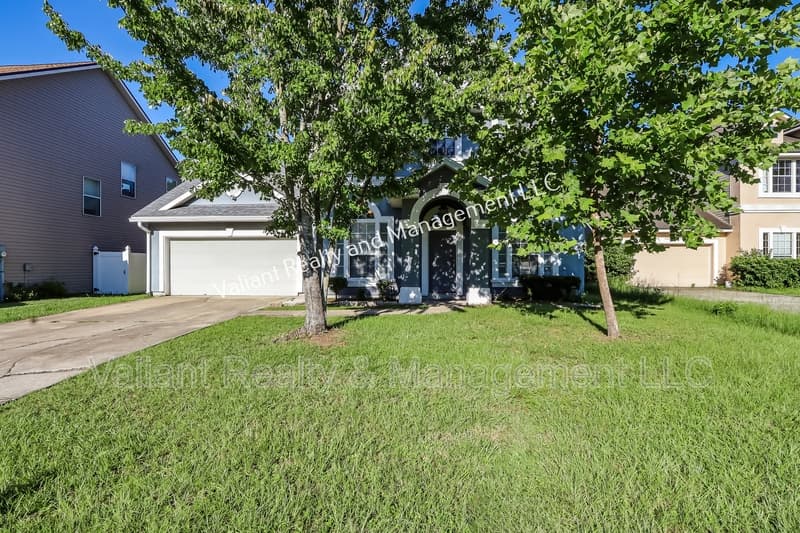 Jacksonville House: 8391 Candlewood Cove Trail