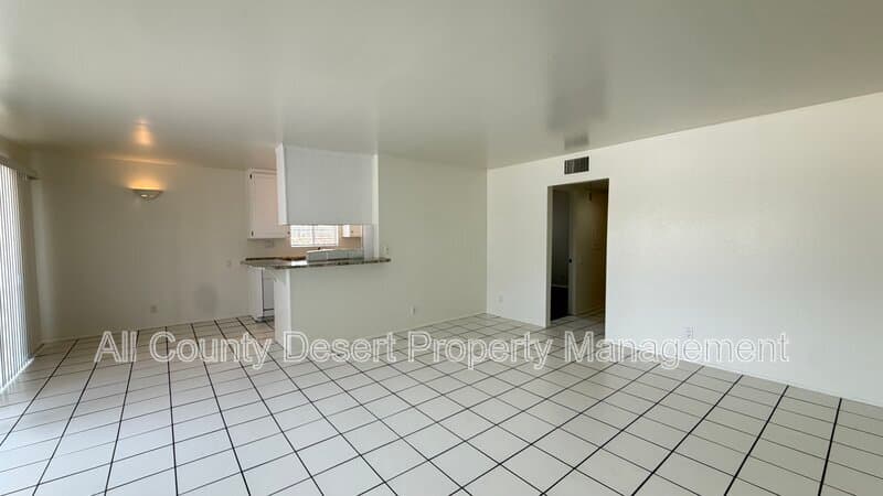 Palm Springs Condo: 550 El Cielo Road
