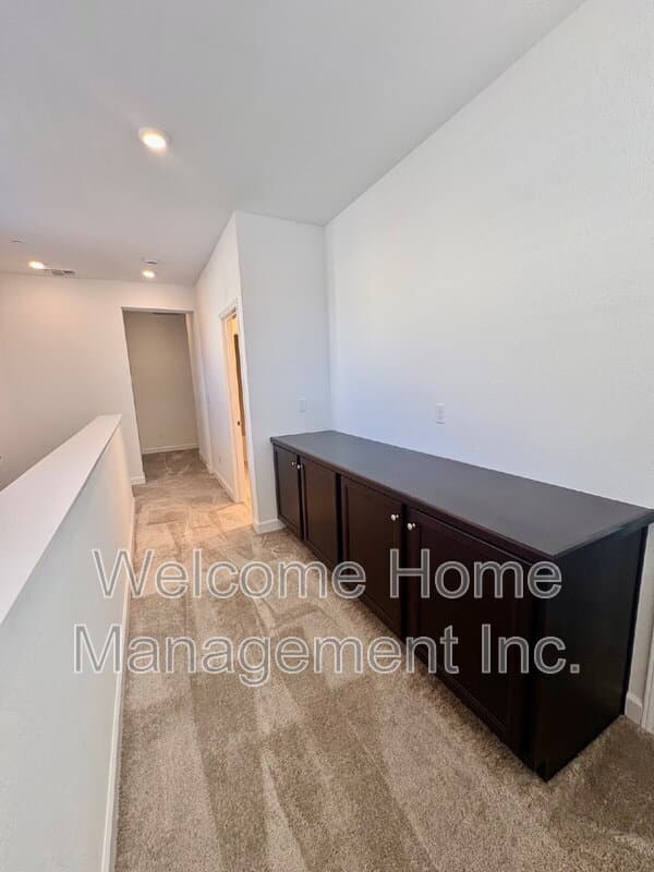 Brentwood House: 1945 Chandler Drive
