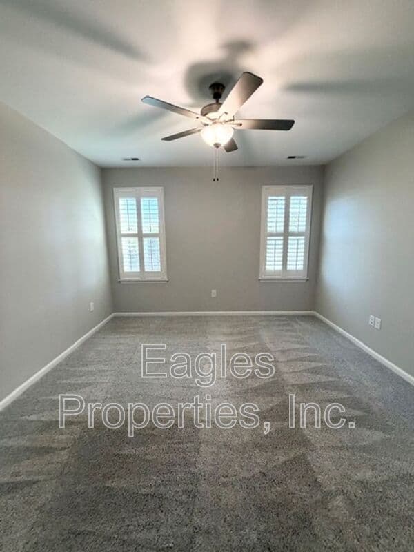 Goldsboro House: 309 Phillips Ridge Lane