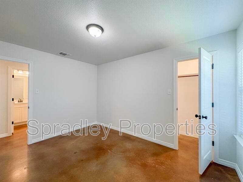 Troy Condo: 206B Sparrow Cove