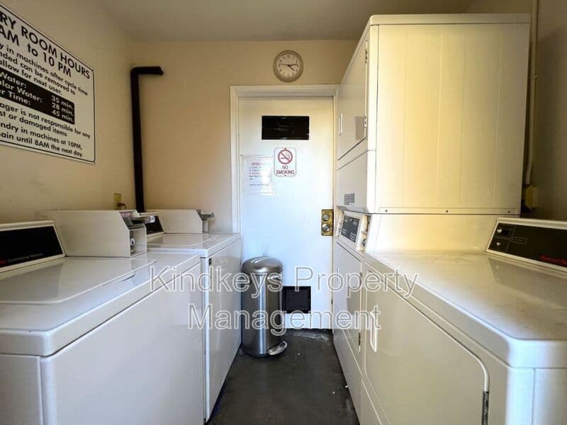 San Diego Condo: 7791 Linda Vista
