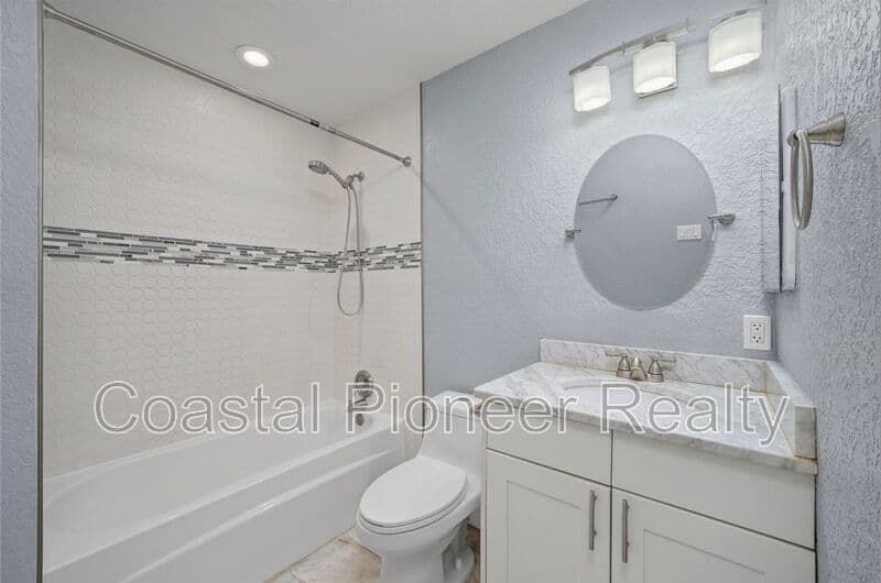 Tampa House: 1520 S Church Ave