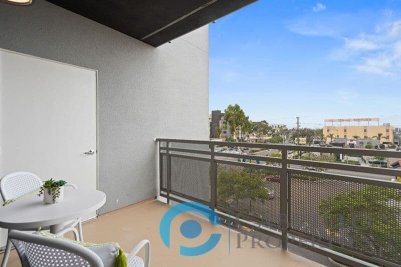 San Diego Apartment: 2724 El Cajon Blvd