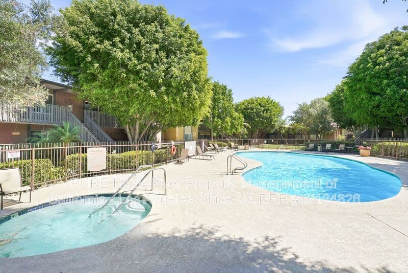 Torrance House: 23302 Marigold Ave