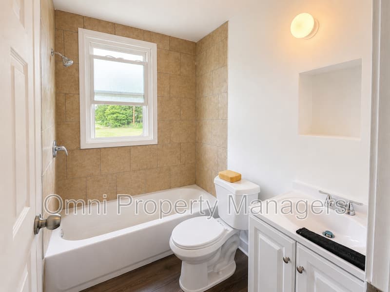 detroit Condo: 8535 Maxwell