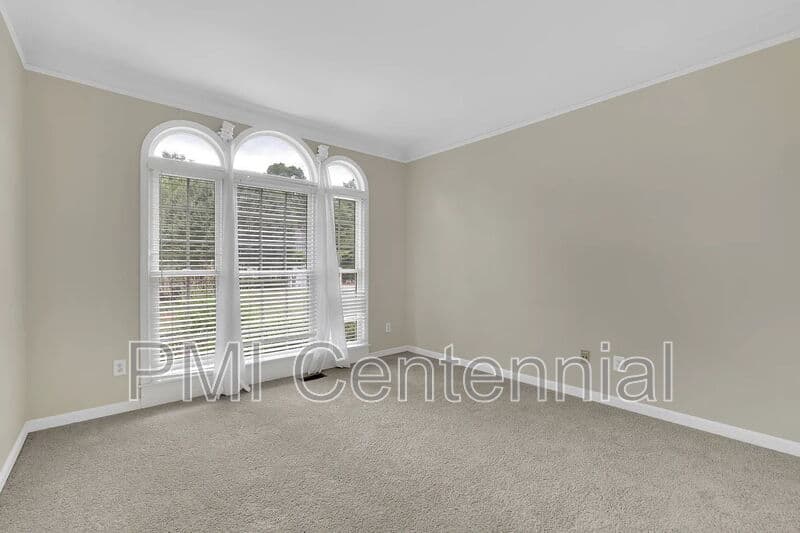 Alpharetta House: 120 Creekside Park Dr