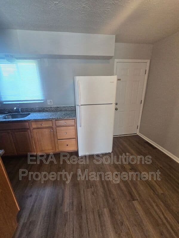 Columbus Condo: 1706 Carstare Dr