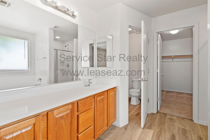 Maricopa House: 41881 W Avella Dr
