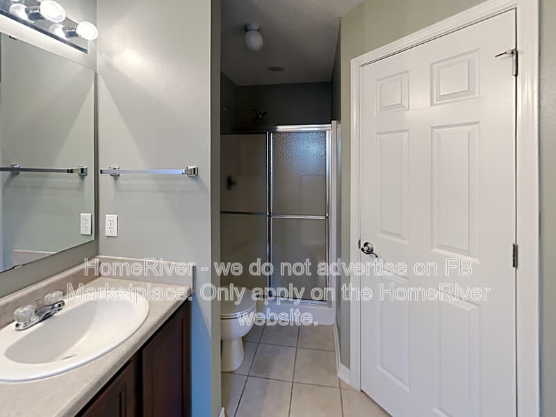 Navarre House: 7036 Sawfish St