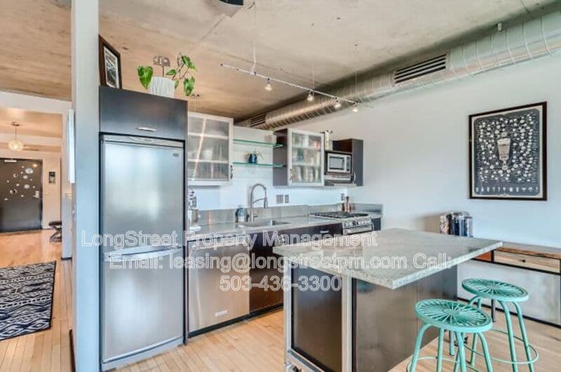 Portland Condo: 1410 NW Kearney St