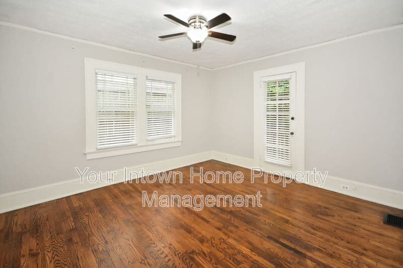 Atlanta House: 619 Cooledge Ave NE