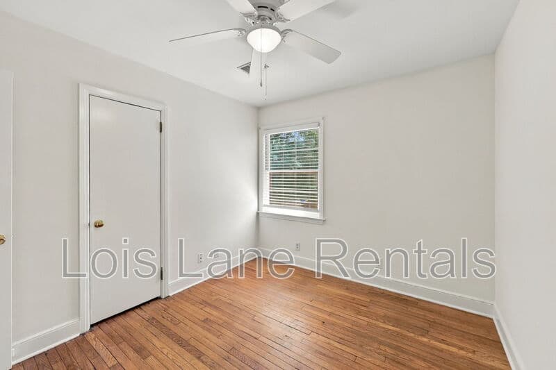 Charleston Condo: 2133 Wappoo Drive