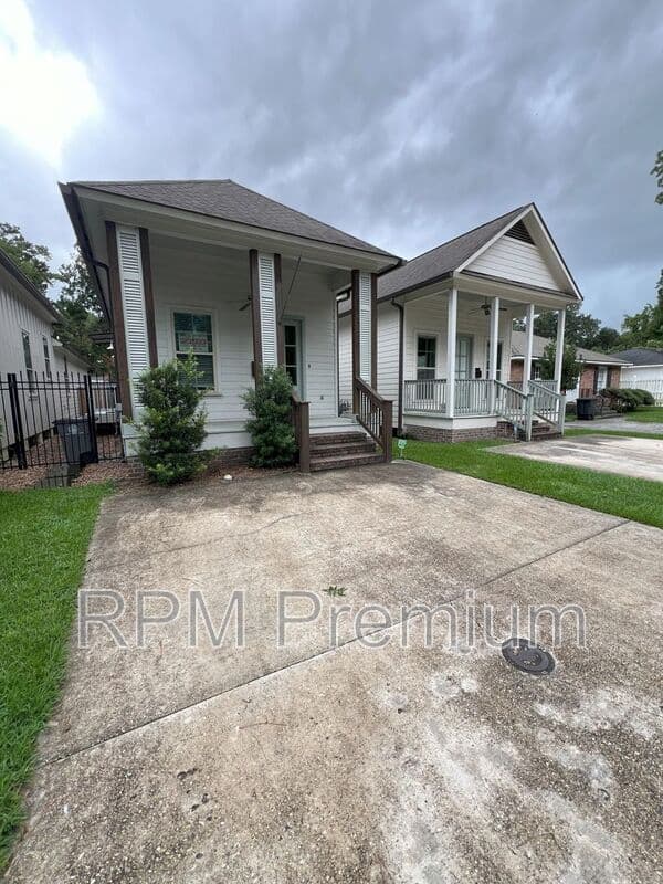 Baton Rouge House: 2353 Orpine Ave.