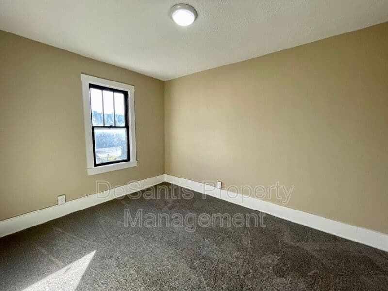 Brackenridge House: 724 East 7th Avenue