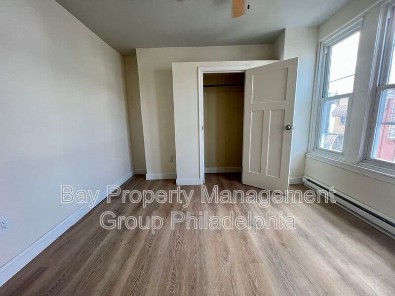 Philadelphia House: 124 E Wishart St