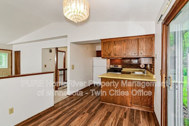 Brooklyn Park House: 7441 Major Ave N