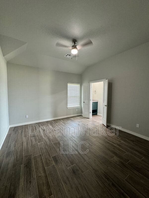 Goldsby House: 893 Flowers Drive