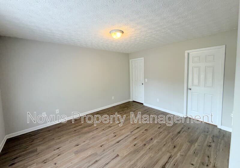 Carrollton Condo: 62 Plowshare
