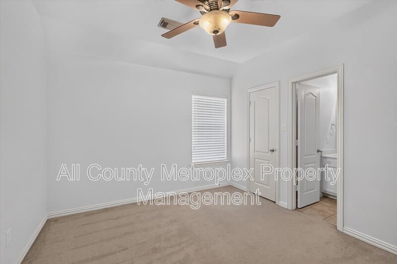 Murphy House: 822 Shadybrook