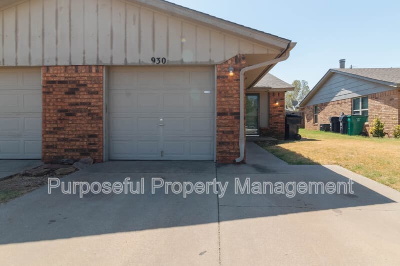 Oklahoma City House: 930 Southwest 63rd Street