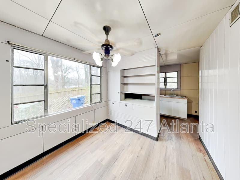 Atlanta House: 832 Burchill St SW