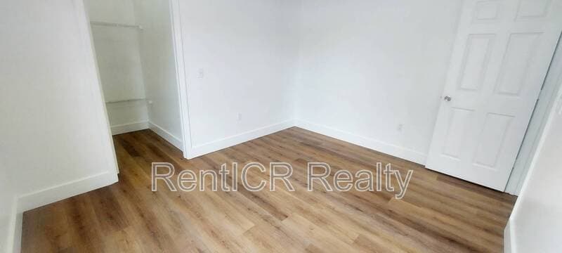 Kissimmee House: 2723 Woodstream Circle
