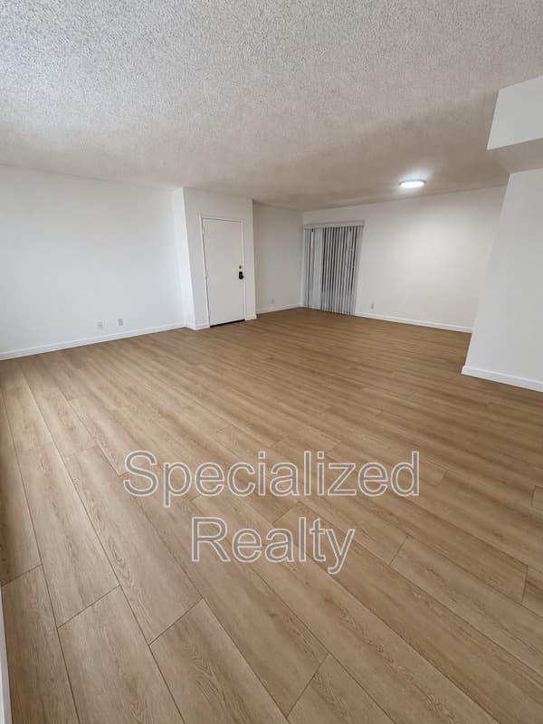 Los Angeles Condo: 1964 Rodney Drive