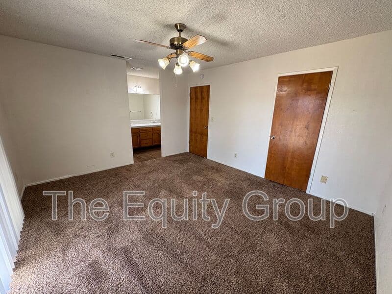 Dinuba House: 636 Ramblewood Court