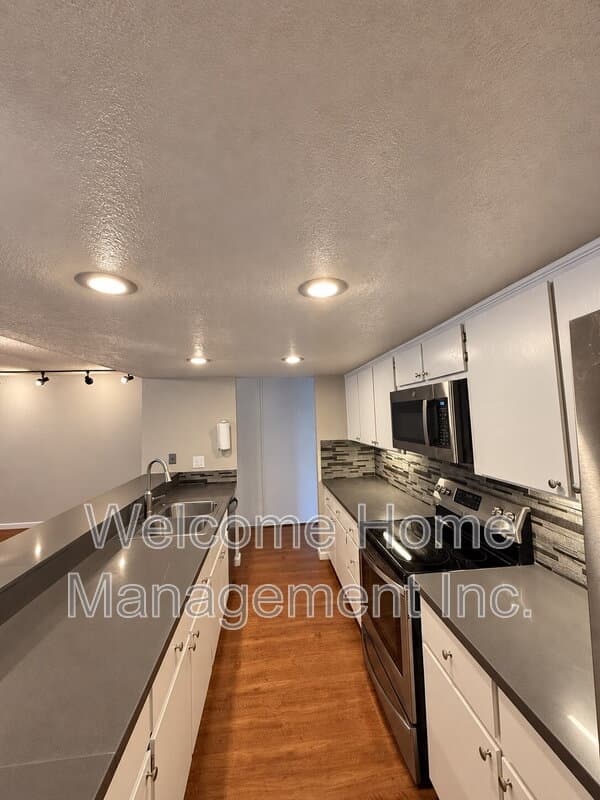 Pleasant Hill Townhome: 190 Cleaveland Road