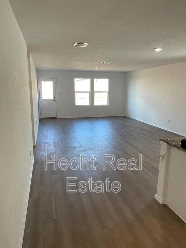 New Braunfels House: 2906 Green Finch