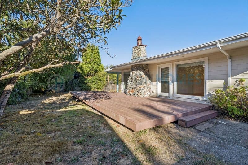 Mill Valley House: 51 Plaza Dr