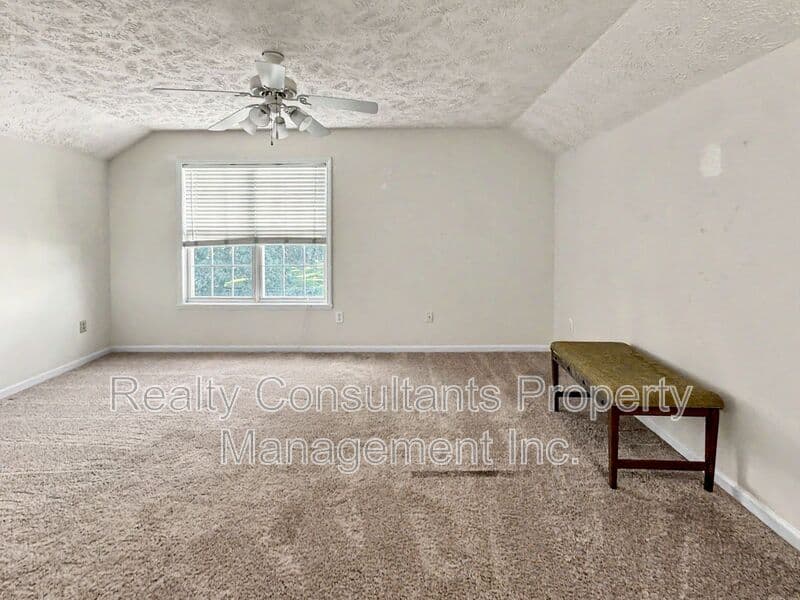 Fayetteville House: 7701 Redwood Avenue