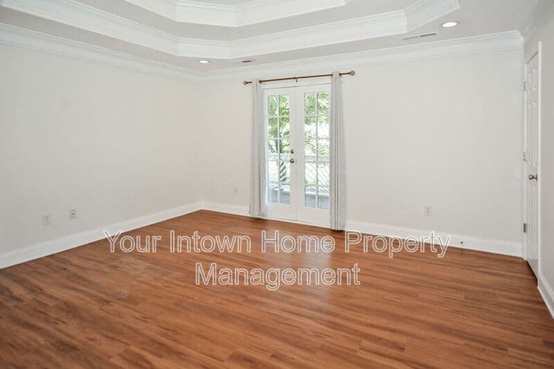 Atlanta House: 69 Haygood Ave SE