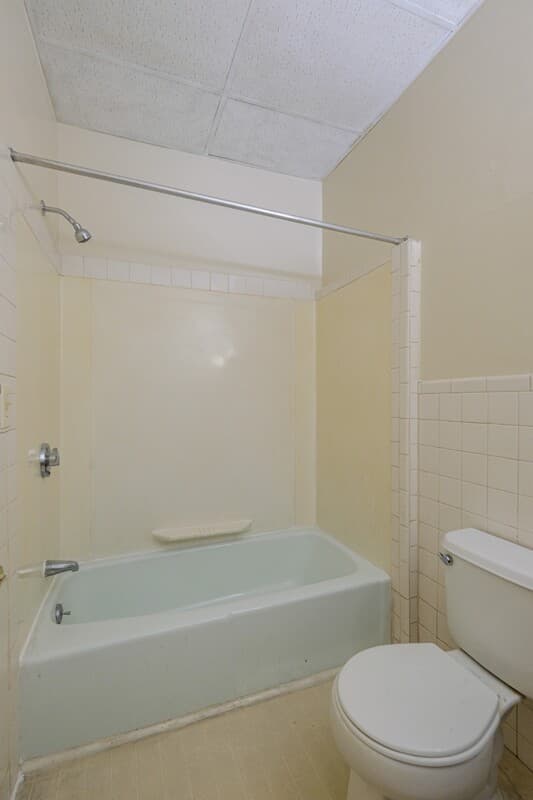 Springfield Condo: 680 Carew St