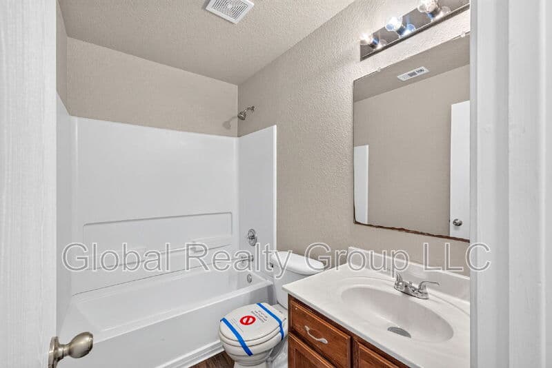 Schertz House: 237 Cactus Patch