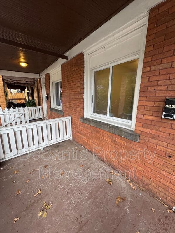 Pittsburgh Condo: 2450 Starkamp Street