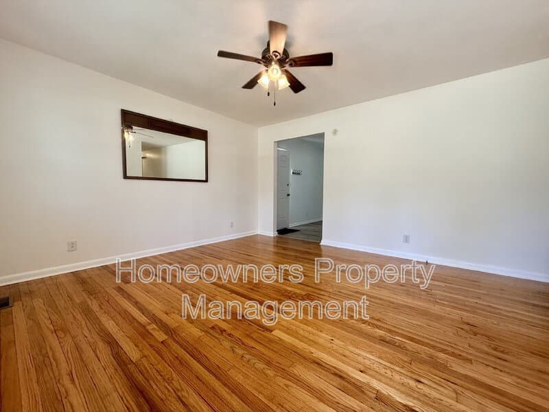 Spring Lake House: 815 McNeil St