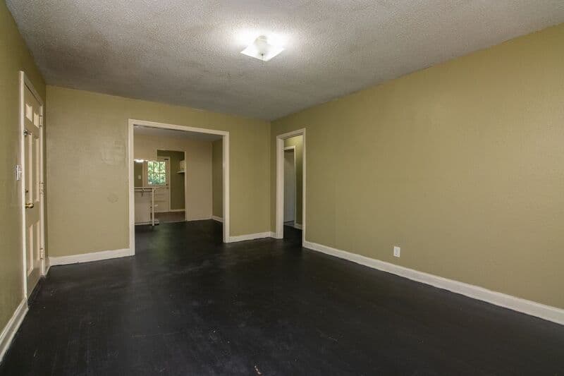 Birmingham House: 7801 Vienna Avenue