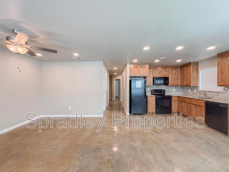 Nolanville Townhome: 502B N 3rd St