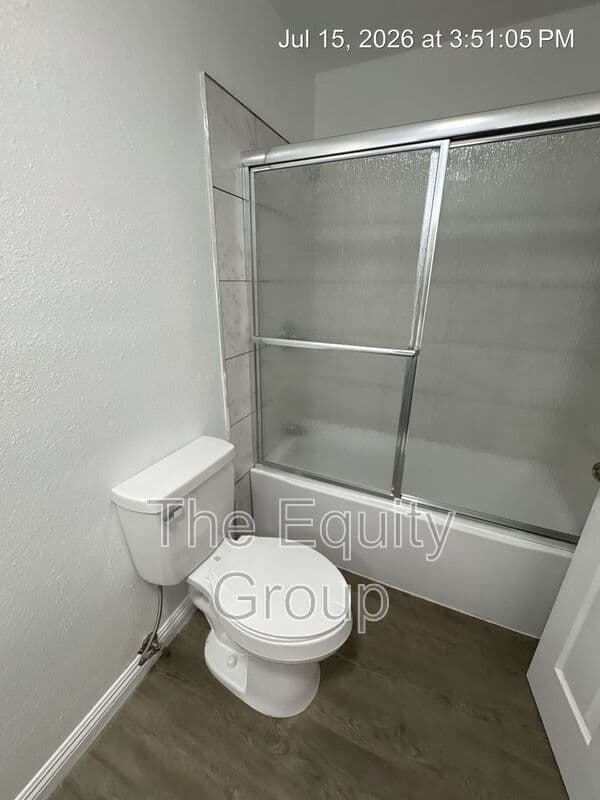 Woodlake Condo: 388 Crestwood