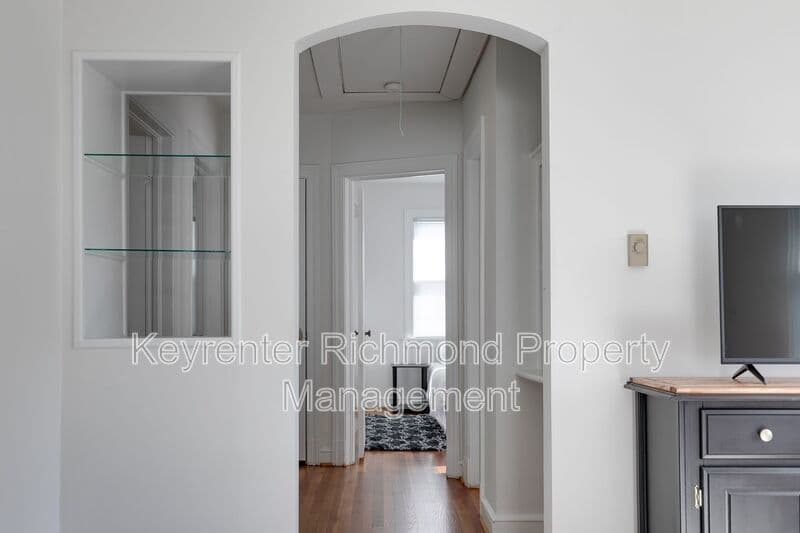 Henrico House: 4817 Sydclay Drive