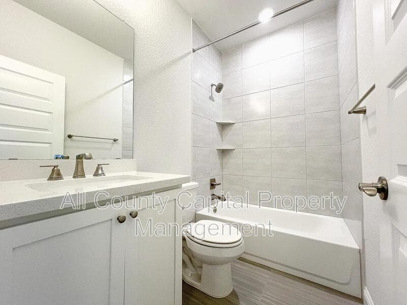 Austin House: 7212 Jument Drive
