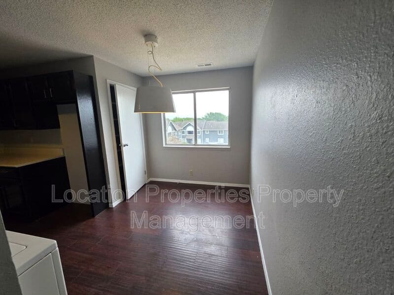 Lawrence Condo: 505 Colorado Street #8 - 505 #8