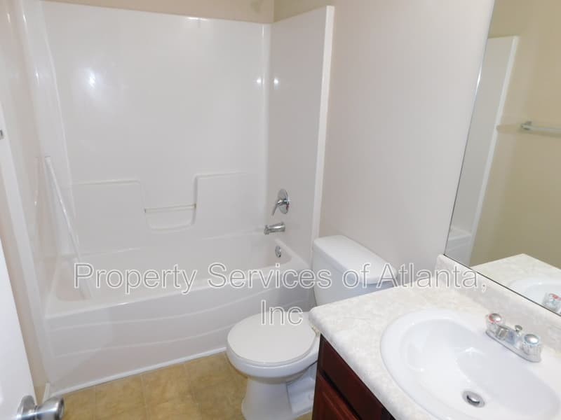 Canton House: 102 Hidden Creek Dr
